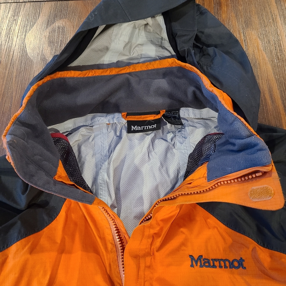 Marmot Jacket - Picture 2 of 4